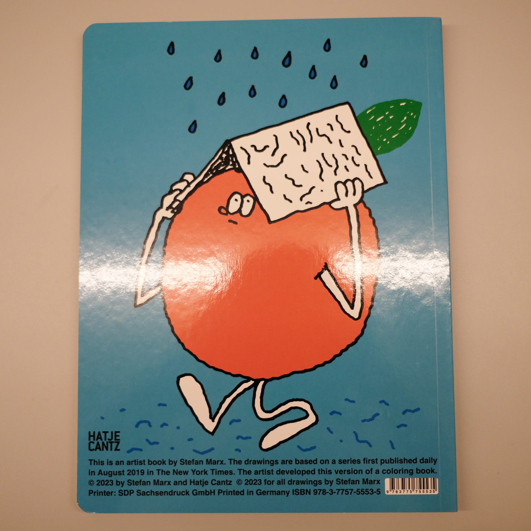 Stefan Marx] “Reading The News” – fence-sapporo